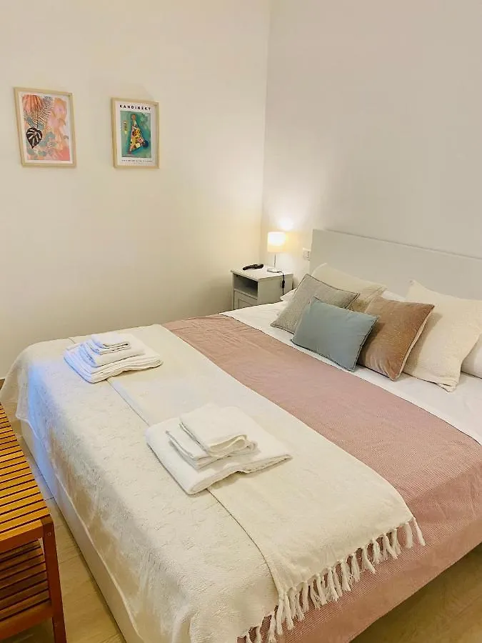 Modern City Apartment Modena