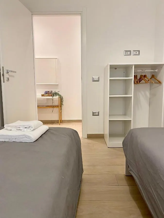Modern City Apartment Modena Italy